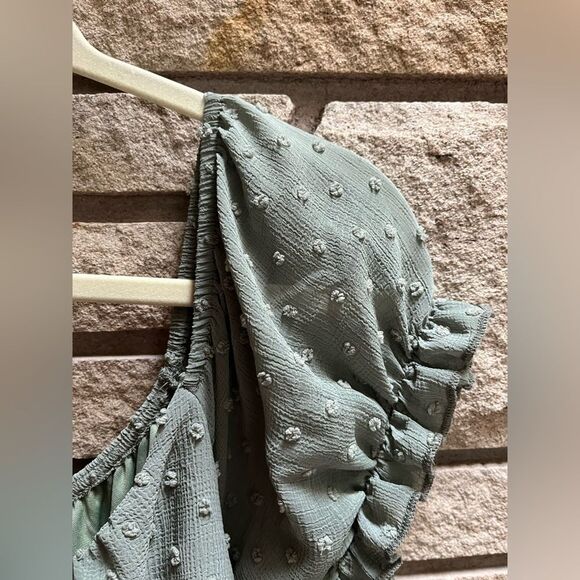 Altar’d State Haisley Layered Crossover Romper Sage Green Swiss Dot XL - Picture 8 of 14